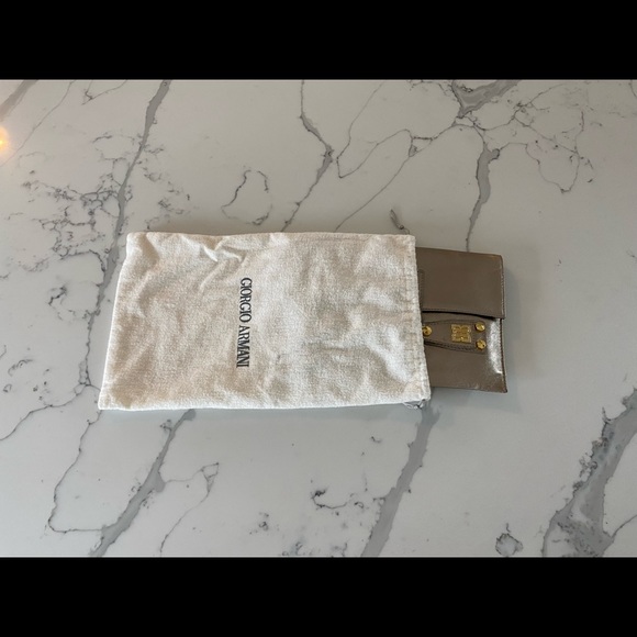 BCBGMaxAzria Metallic Shoulder Bag/Clutch - Picture 9 of 10